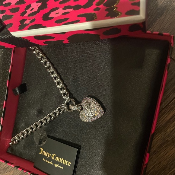 Juicy couture! - Picture 2 of 5